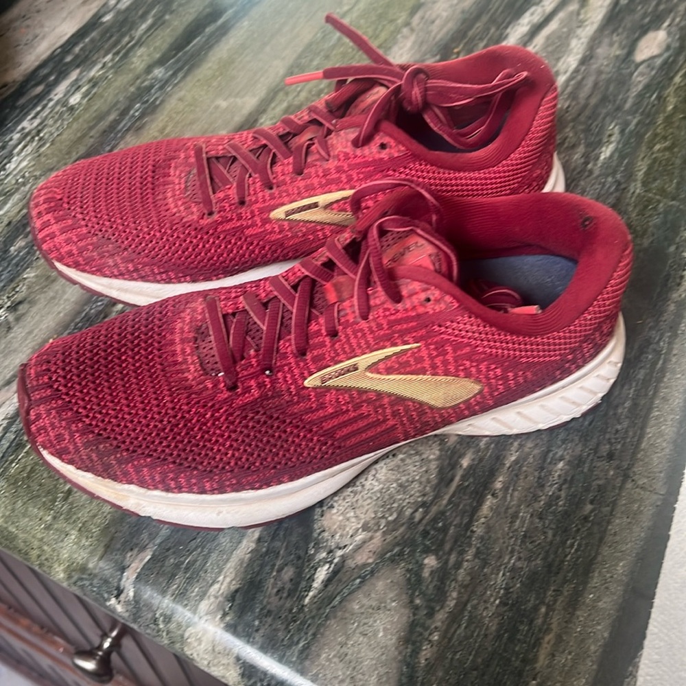 revelrunning show